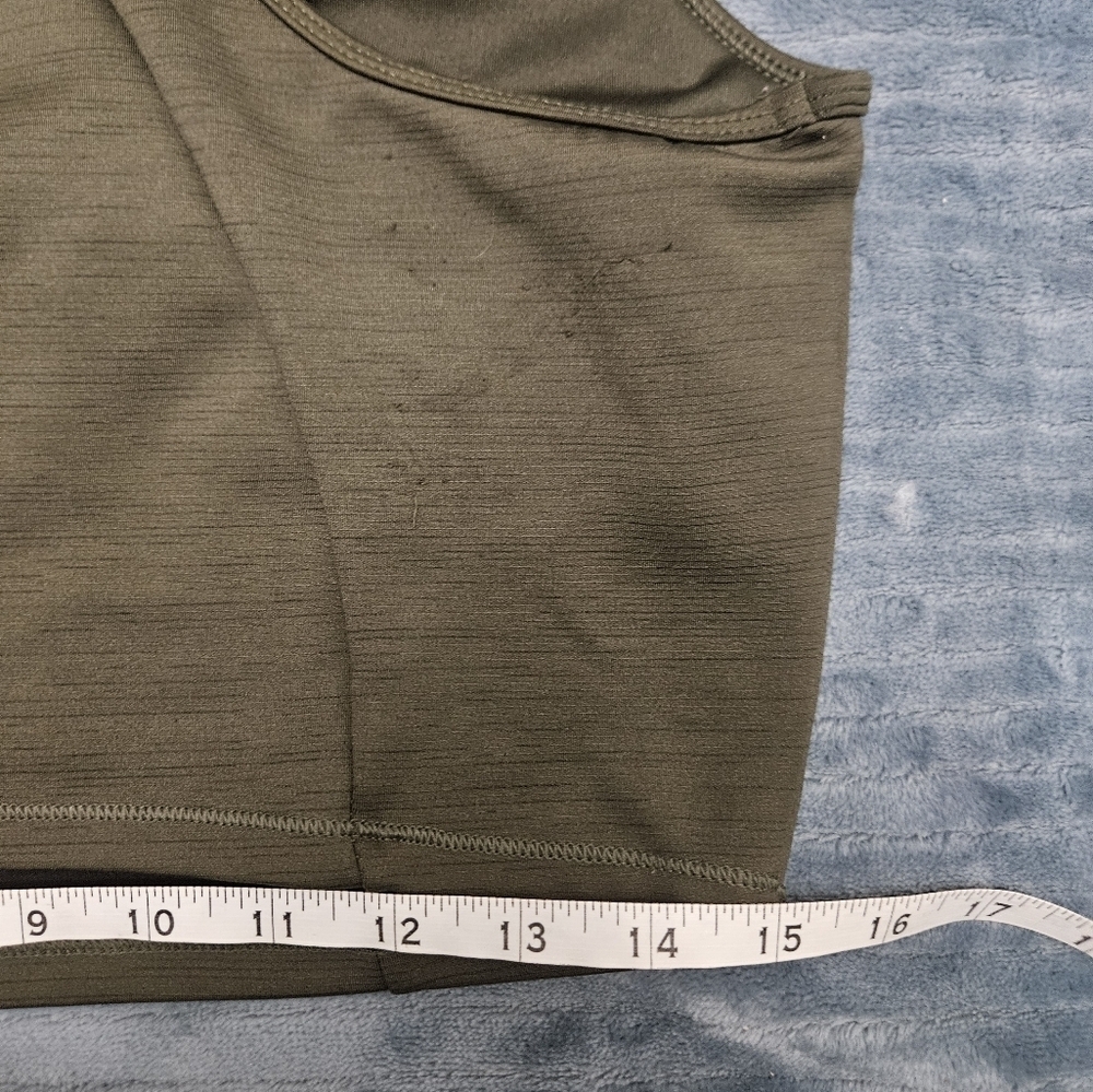 All In Motion Olive Green Sleeveless Crop Top W/built In Bra! - Picture 5 of 7